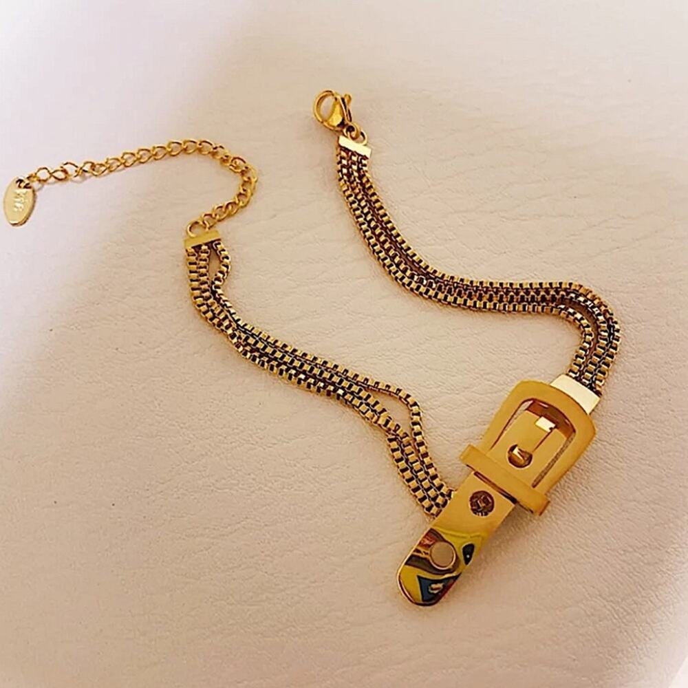 Gold Belt Buckle Chain Bracelet - Picture 5 of 6